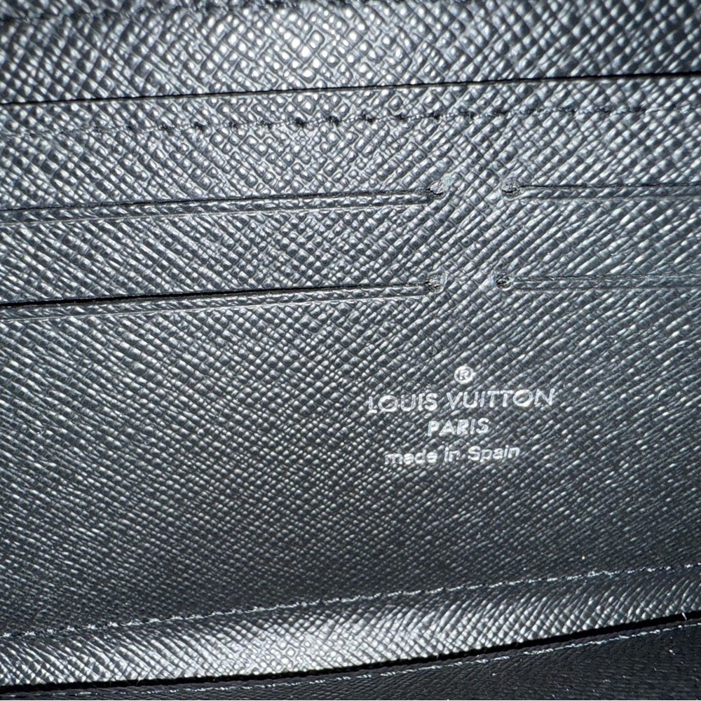Black EPI Zip-Around Wallet - Picture 3 of 4